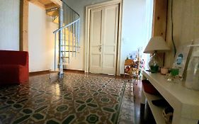 Lina'S House